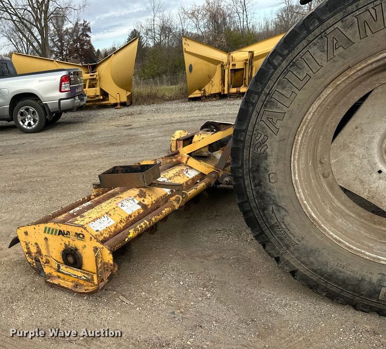 image for item DW4373 2003 Case Maxxum MXU110 MFWD tractor