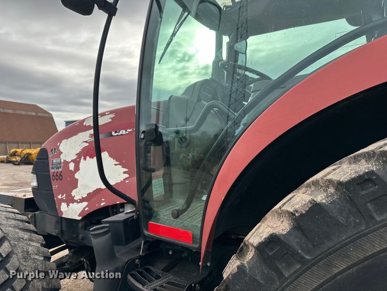 image for item DW4373 2003 Case Maxxum MXU110 MFWD tractor