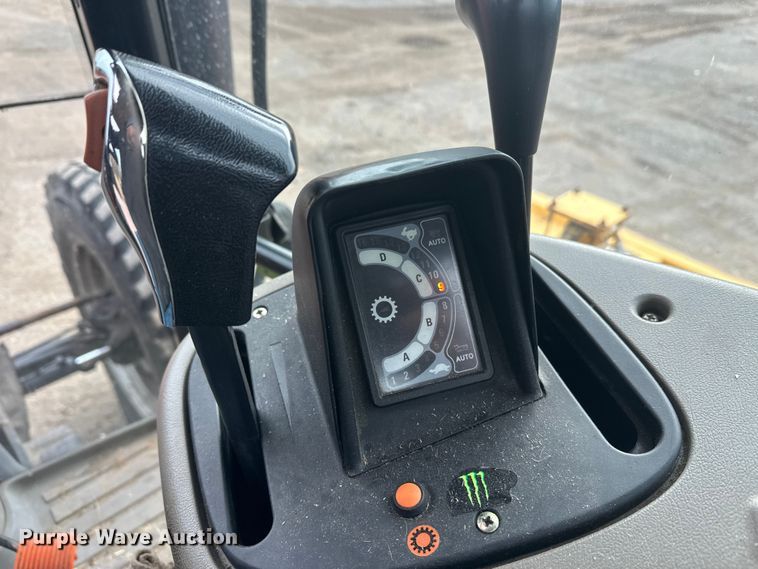 image for item DW4373 2003 Case Maxxum MXU110 MFWD tractor