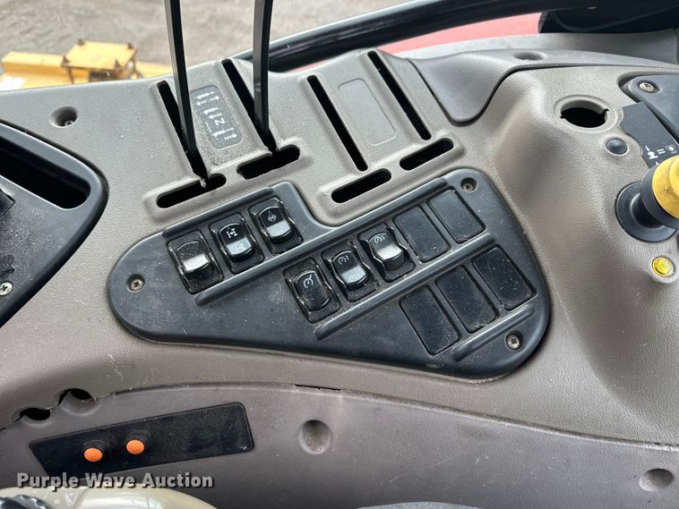 image for item DW4373 2003 Case Maxxum MXU110 MFWD tractor