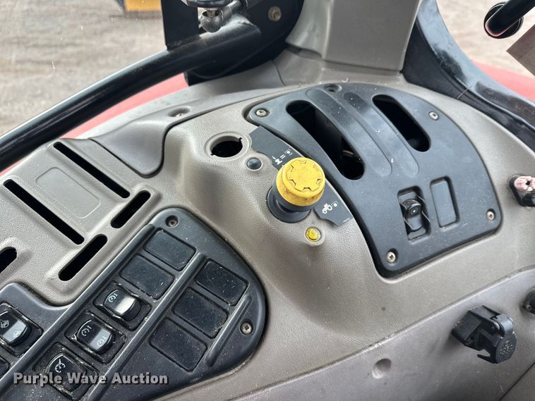 image for item DW4373 2003 Case Maxxum MXU110 MFWD tractor