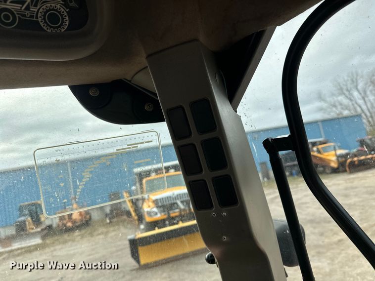 image for item DW4373 2003 Case Maxxum MXU110 MFWD tractor