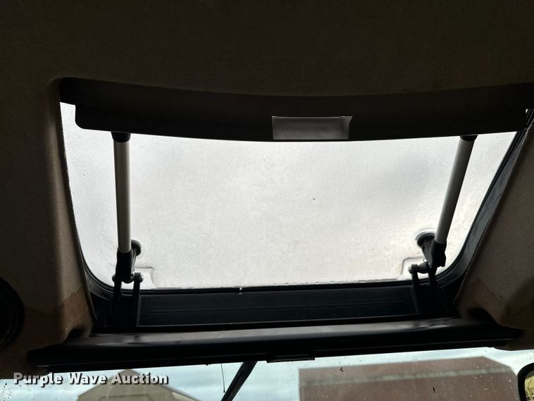 image for item DW4373 2003 Case Maxxum MXU110 MFWD tractor