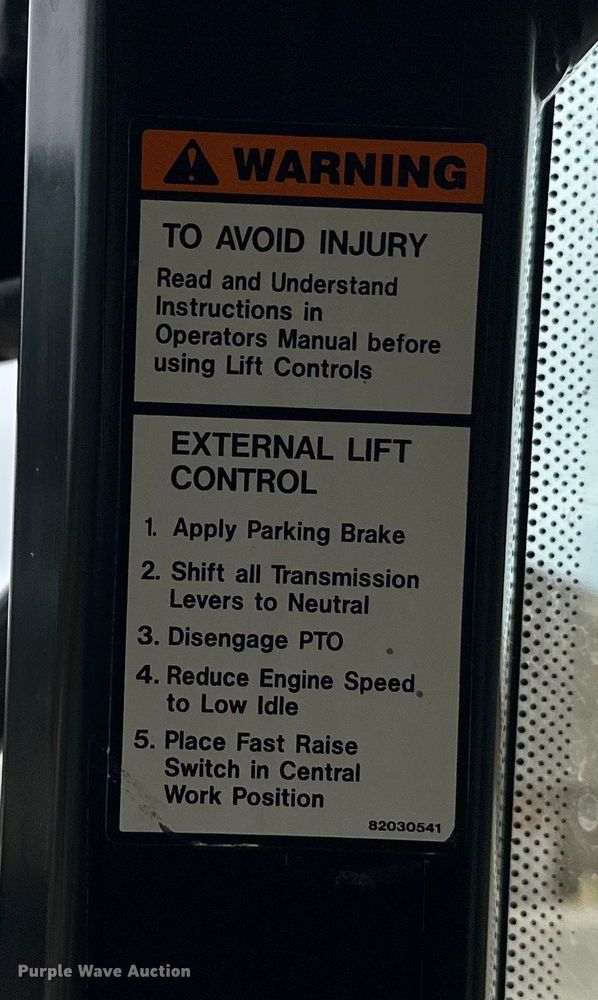 image for item DW4373 2003 Case Maxxum MXU110 MFWD tractor