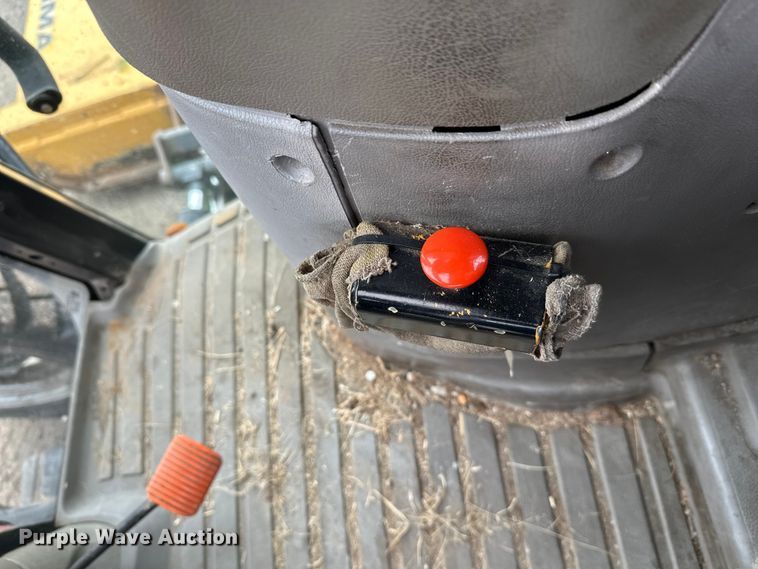 image for item DW4373 2003 Case Maxxum MXU110 MFWD tractor