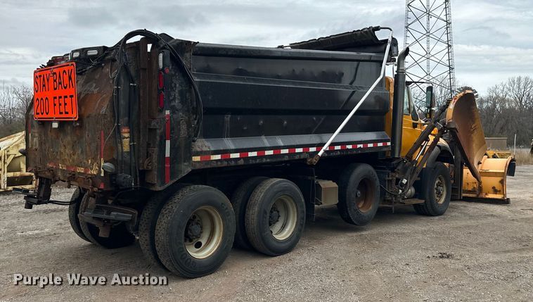 image for item DW4374 2005 International 7600 dump truck