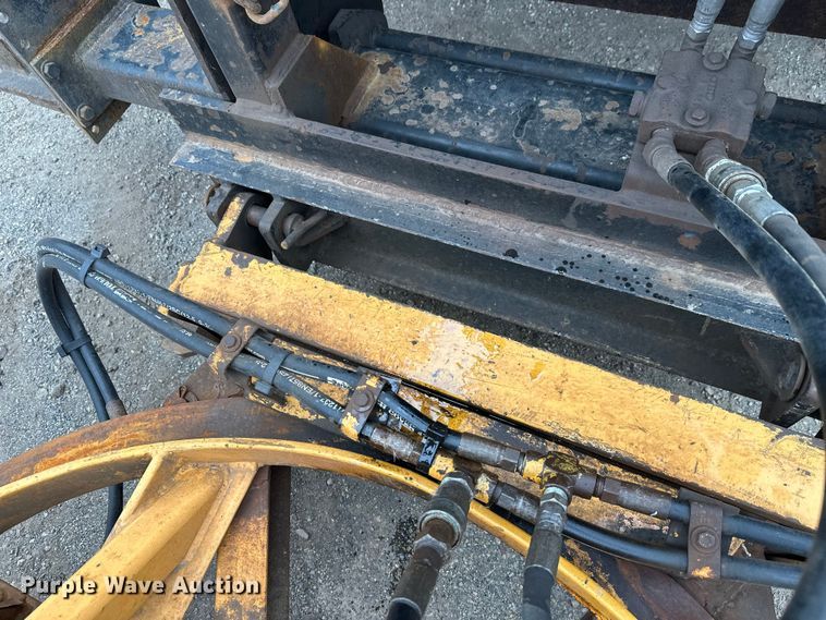 image for item DW4374 2005 International 7600 dump truck