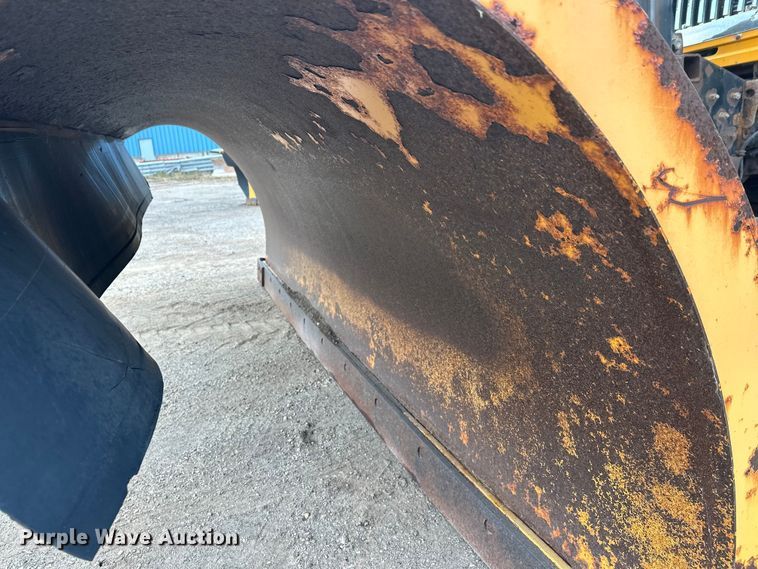 image for item DW4374 2005 International 7600 dump truck