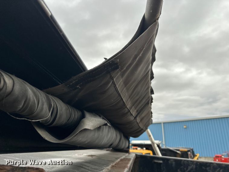 image for item DW4374 2005 International 7600 dump truck