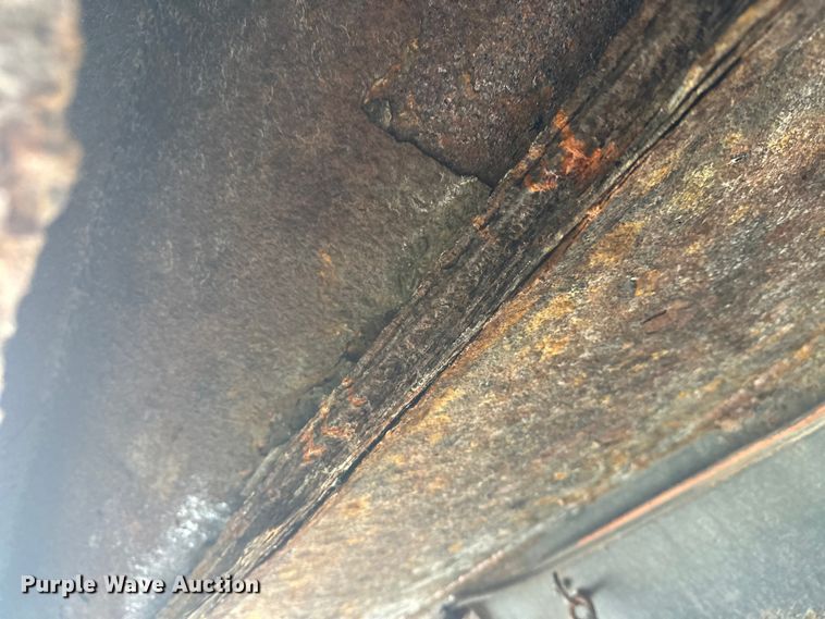 image for item DW4374 2005 International 7600 dump truck