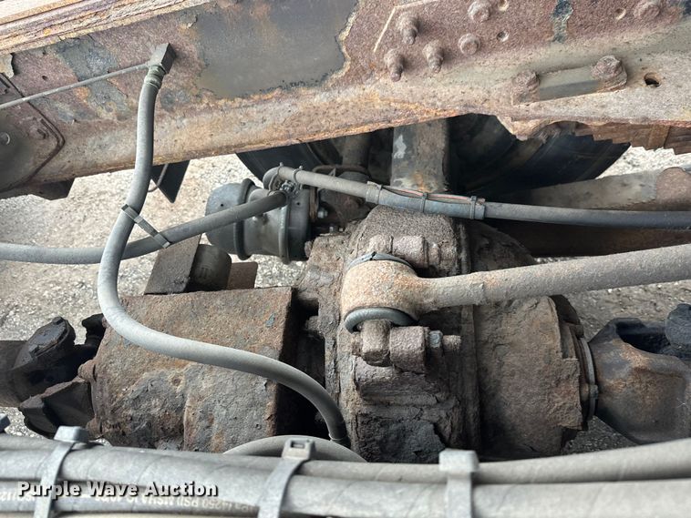image for item DW4374 2005 International 7600 dump truck