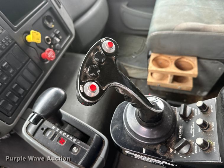 image for item DW4374 2005 International 7600 dump truck