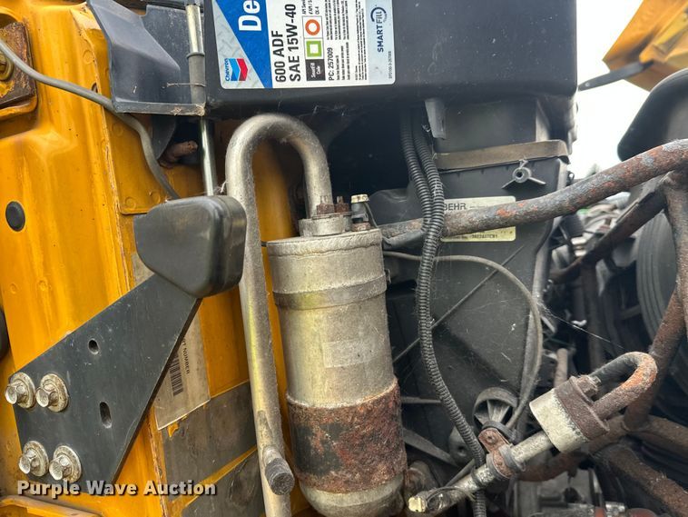 image for item DW4374 2005 International 7600 dump truck