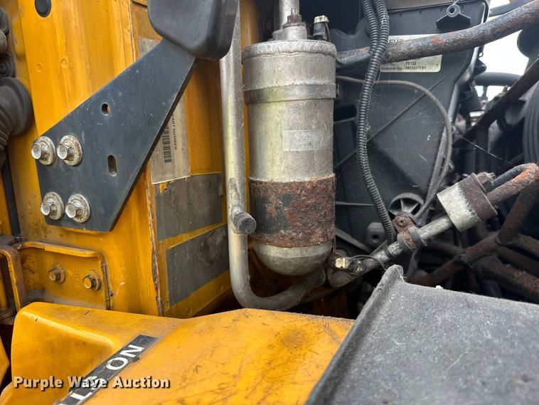 image for item DW4374 2005 International 7600 dump truck