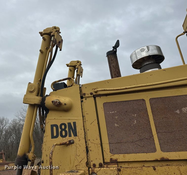 image for item DW4375 1991 Caterpillar D8N dozer
