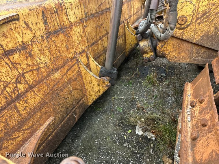 image for item DW4375 1991 Caterpillar D8N dozer