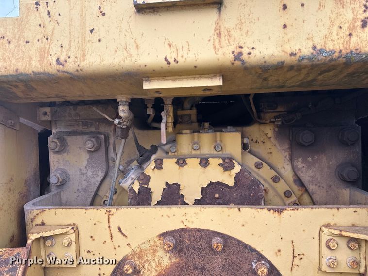 image for item DW4375 1991 Caterpillar D8N dozer
