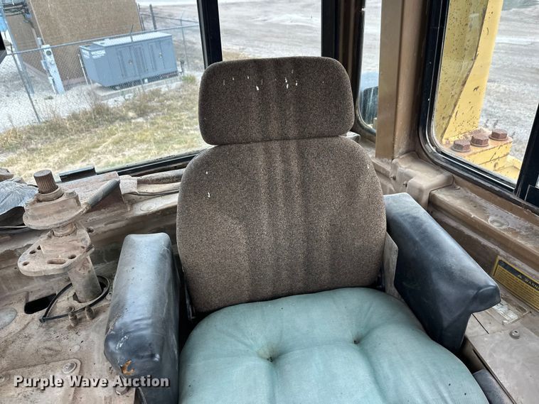 image for item DW4375 1991 Caterpillar D8N dozer