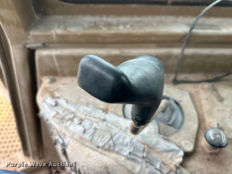 image for item DW4375 1991 Caterpillar D8N dozer