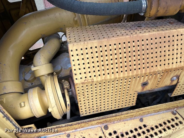 image for item DW4375 1991 Caterpillar D8N dozer