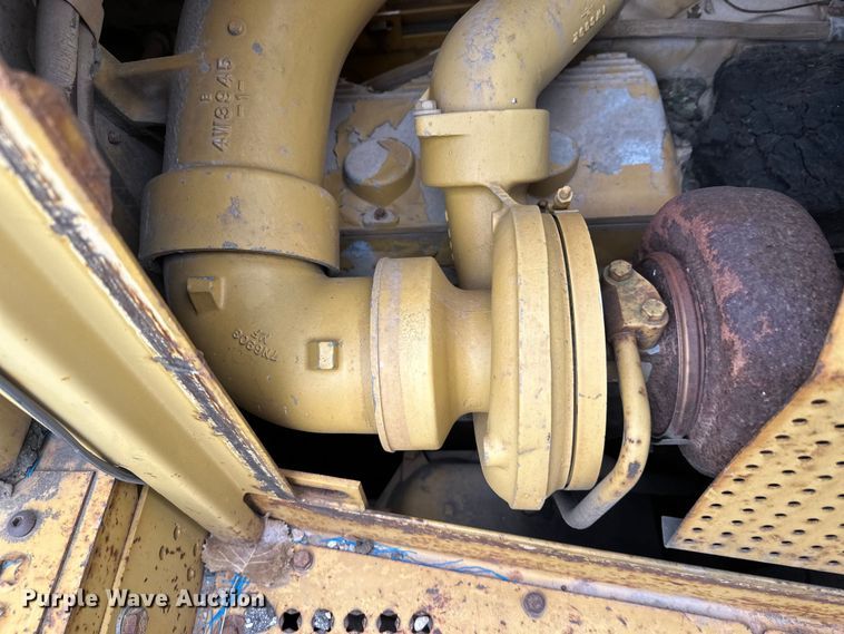image for item DW4375 1991 Caterpillar D8N dozer