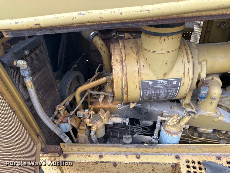 image for item DW4375 1991 Caterpillar D8N dozer