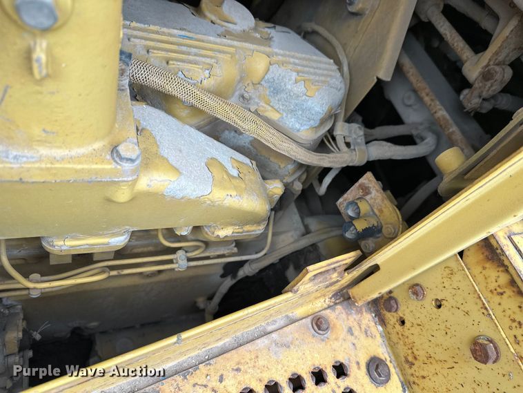 image for item DW4375 1991 Caterpillar D8N dozer