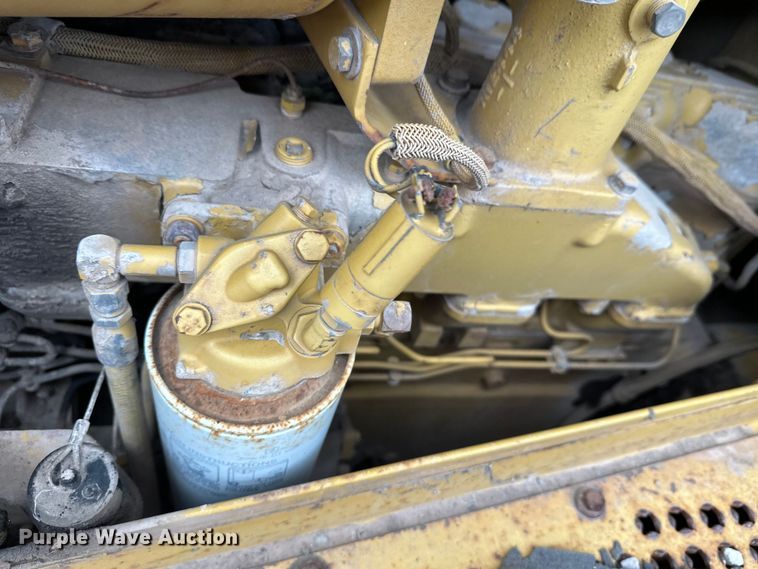 image for item DW4375 1991 Caterpillar D8N dozer