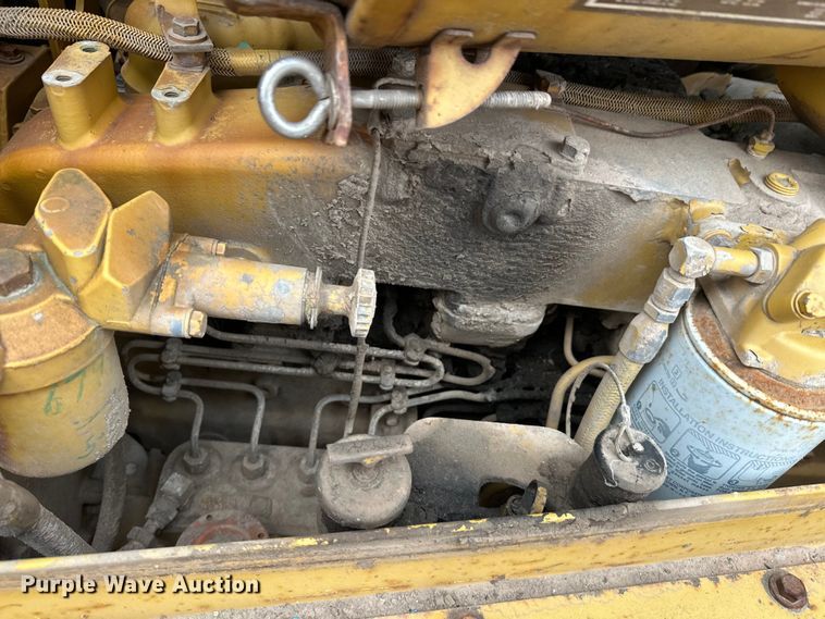 image for item DW4375 1991 Caterpillar D8N dozer