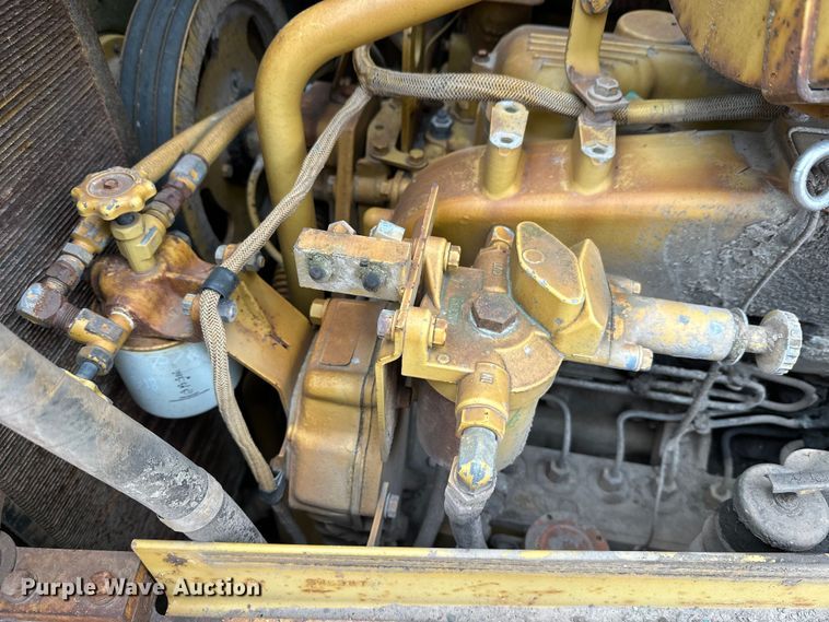 image for item DW4375 1991 Caterpillar D8N dozer