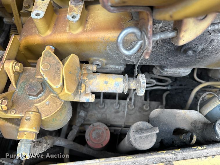 image for item DW4375 1991 Caterpillar D8N dozer