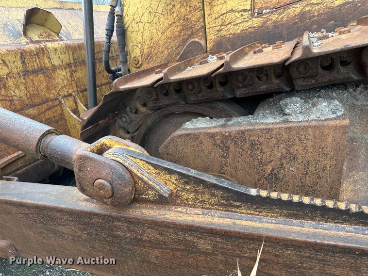 image for item DW4375 1991 Caterpillar D8N dozer