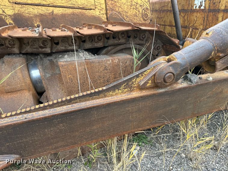 image for item DW4375 1991 Caterpillar D8N dozer