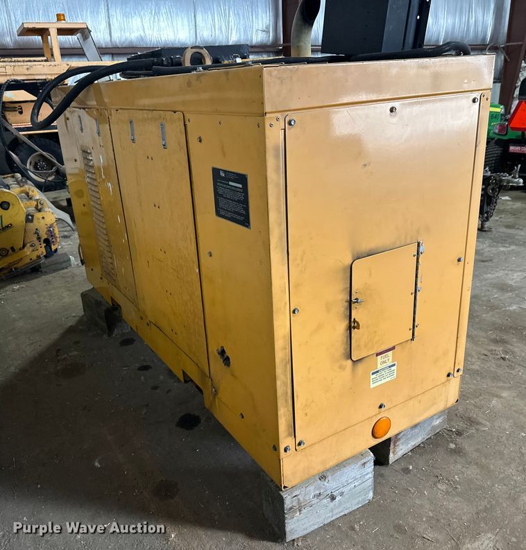 image for item DW4376 1996 Leroi air compressor