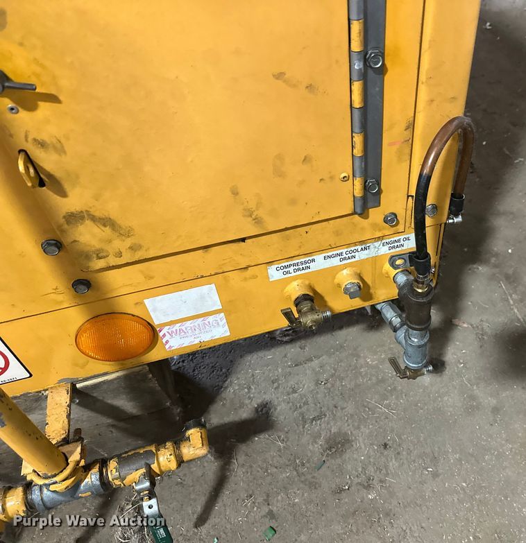 image for item DW4376 1996 Leroi air compressor