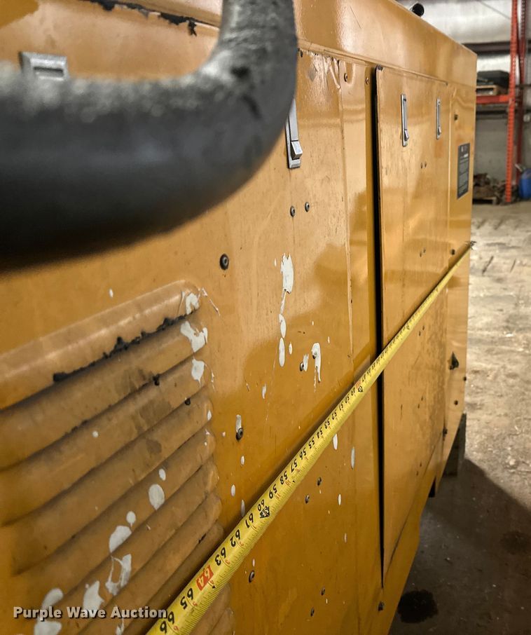 image for item DW4376 1996 Leroi air compressor