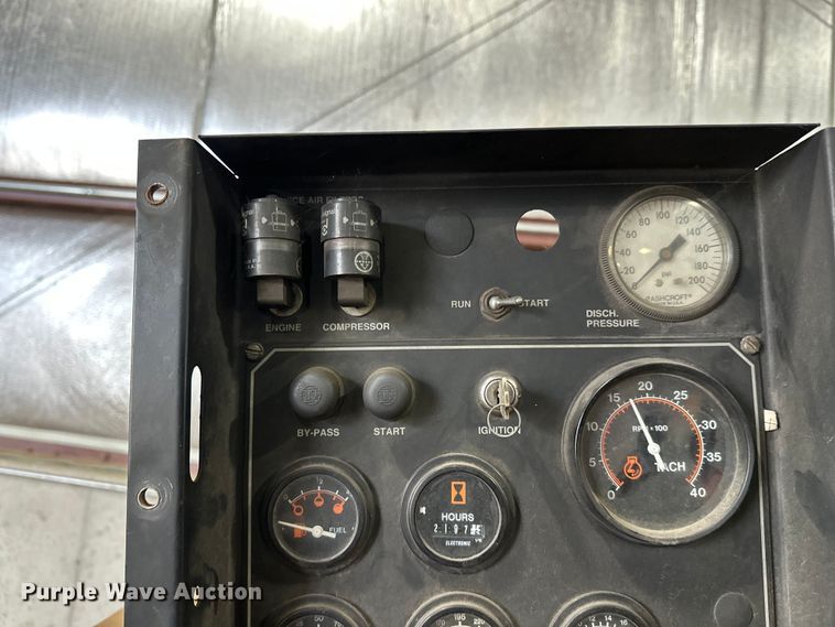 image for item DW4376 1996 Leroi air compressor