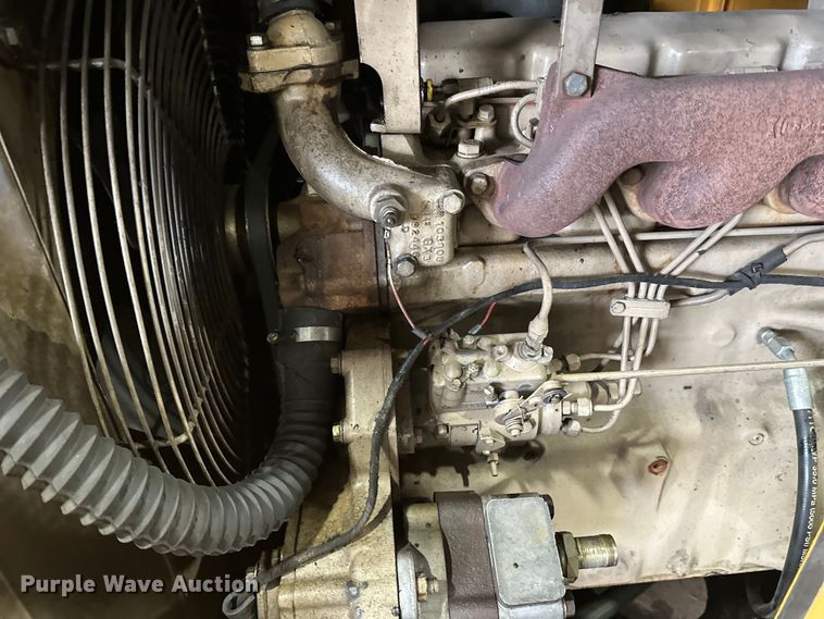 image for item DW4376 1996 Leroi air compressor