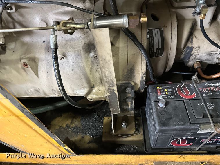 image for item DW4376 1996 Leroi air compressor