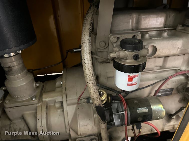 image for item DW4376 1996 Leroi air compressor