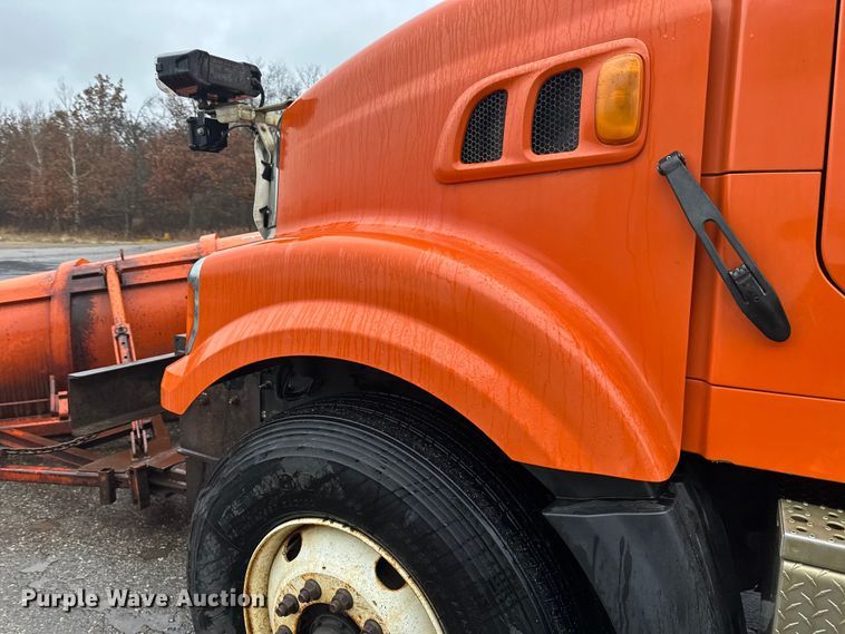 image for item DW4378 2008 Sterling LT9500 Series dump truck