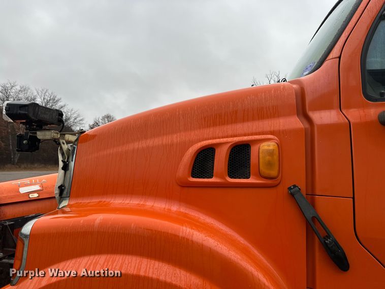 image for item DW4378 2008 Sterling LT9500 Series dump truck