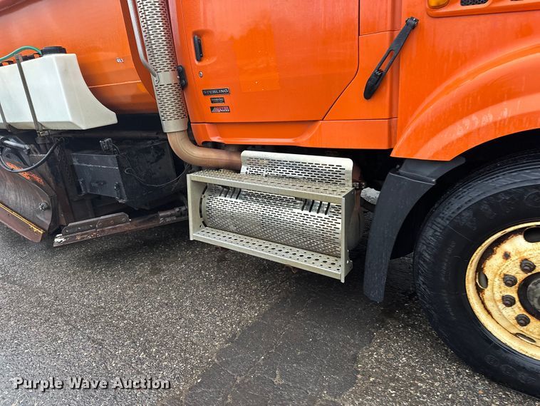 image for item DW4378 2008 Sterling LT9500 Series dump truck