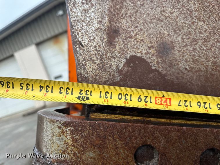 image for item DW4378 2008 Sterling LT9500 Series dump truck