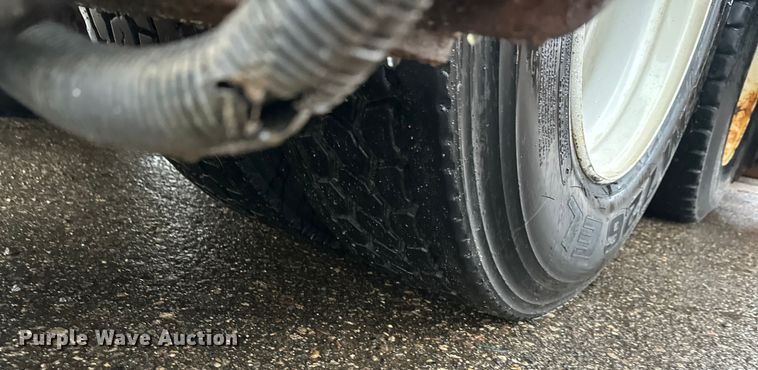 image for item DW4378 2008 Sterling LT9500 Series dump truck