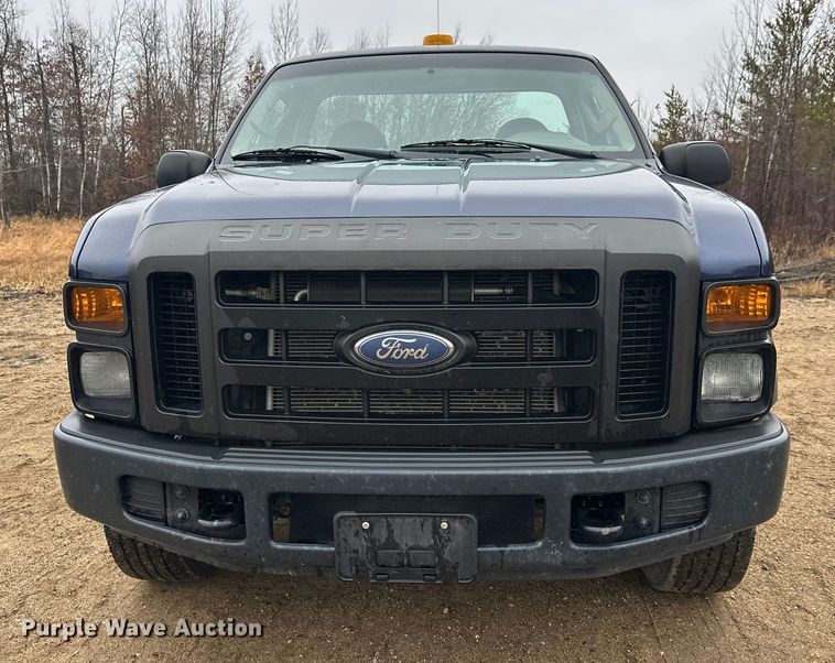 image for item DW4380 2008 Ford F250 Super Duty XL pickup truck