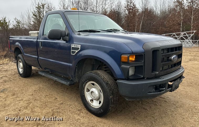 image for item DW4380 2008 Ford F250 Super Duty XL pickup truck