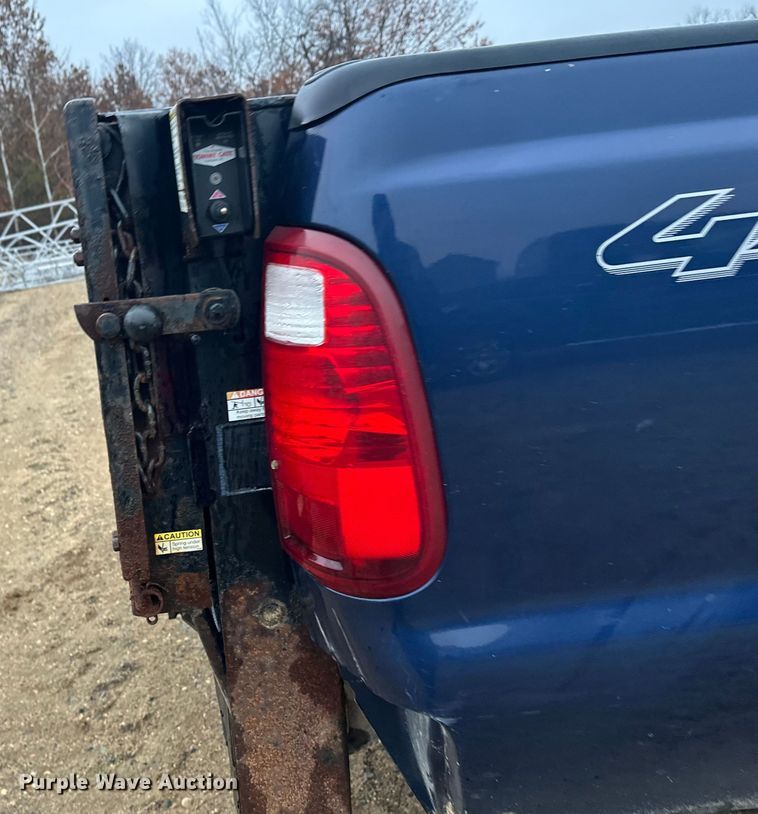 image for item DW4380 2008 Ford F250 Super Duty XL pickup truck