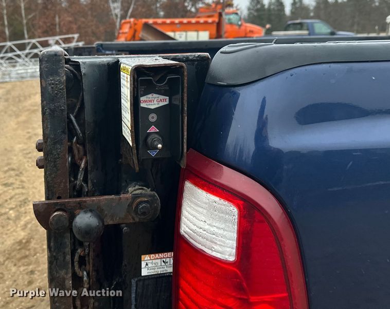 image for item DW4380 2008 Ford F250 Super Duty XL pickup truck