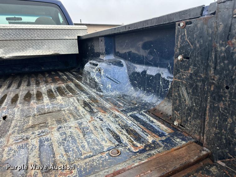 image for item DW4380 2008 Ford F250 Super Duty XL pickup truck